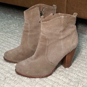 Vintage Joie suede bootie